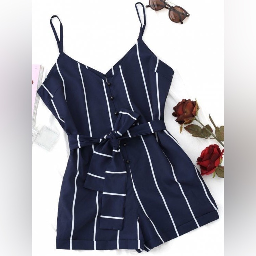 33- BNWT zaful blue and white stripped romper *no belt*